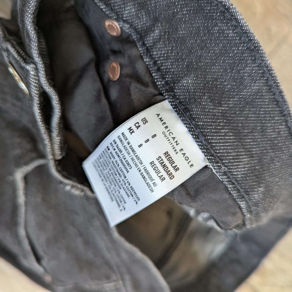American Eagle 90s Boyfriend Jeans Washed Black Size 8